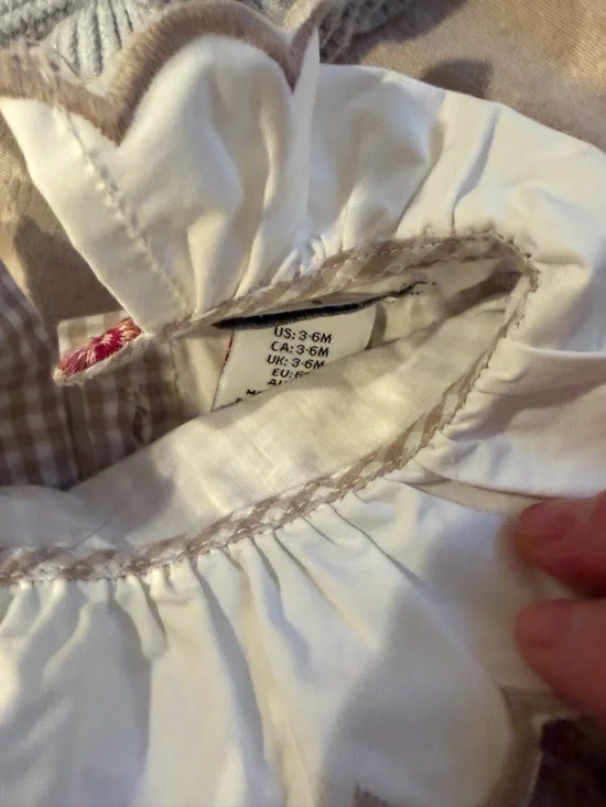 0-3 & 3-6 assortment baby girl clothes lot - Picture 3 of 9